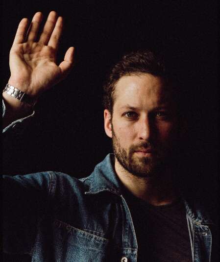 Avignon OFF  à 22h25 au Théâtre du Train Bleu : « L’Abolition des Privilèges » adapté du roman de Bertrand Guillot avec une mise en scène d&rsquo;Hugues Duchêne