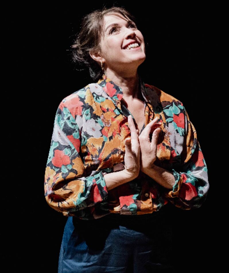 Maria (Cie DET KAIZEN), Avignon Off 2026 : critique — théâtre musical sur la cartomancie et la réparation
